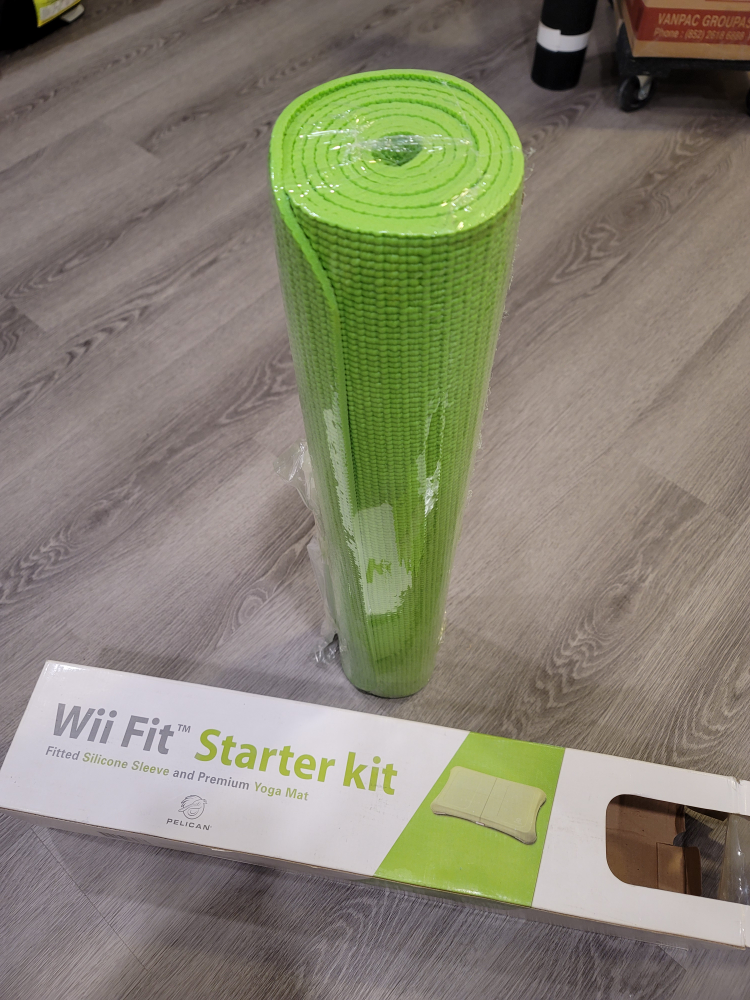 Brand new Wii fit starter kit - Premium Yoga Mat - photo 2