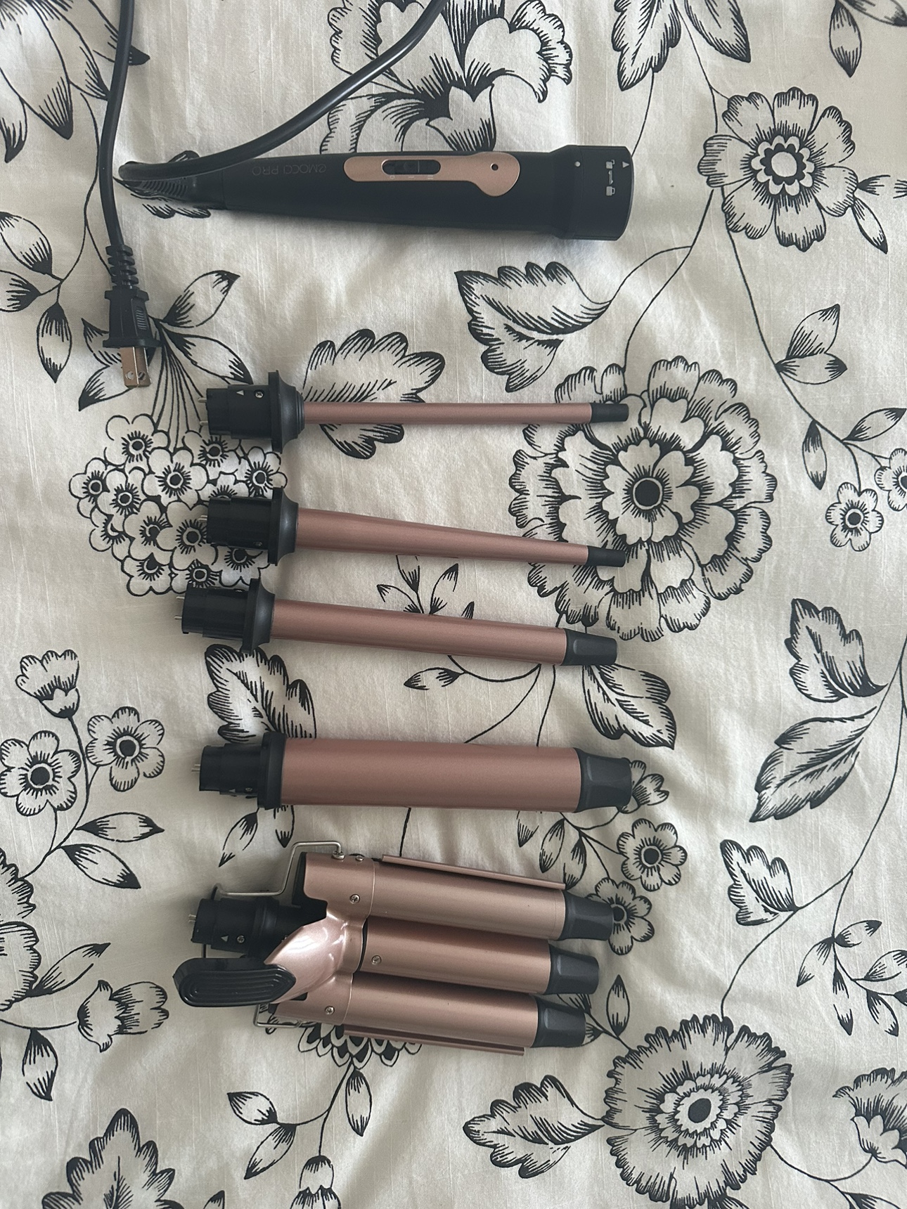 Curling iron with crimper thumbnail
