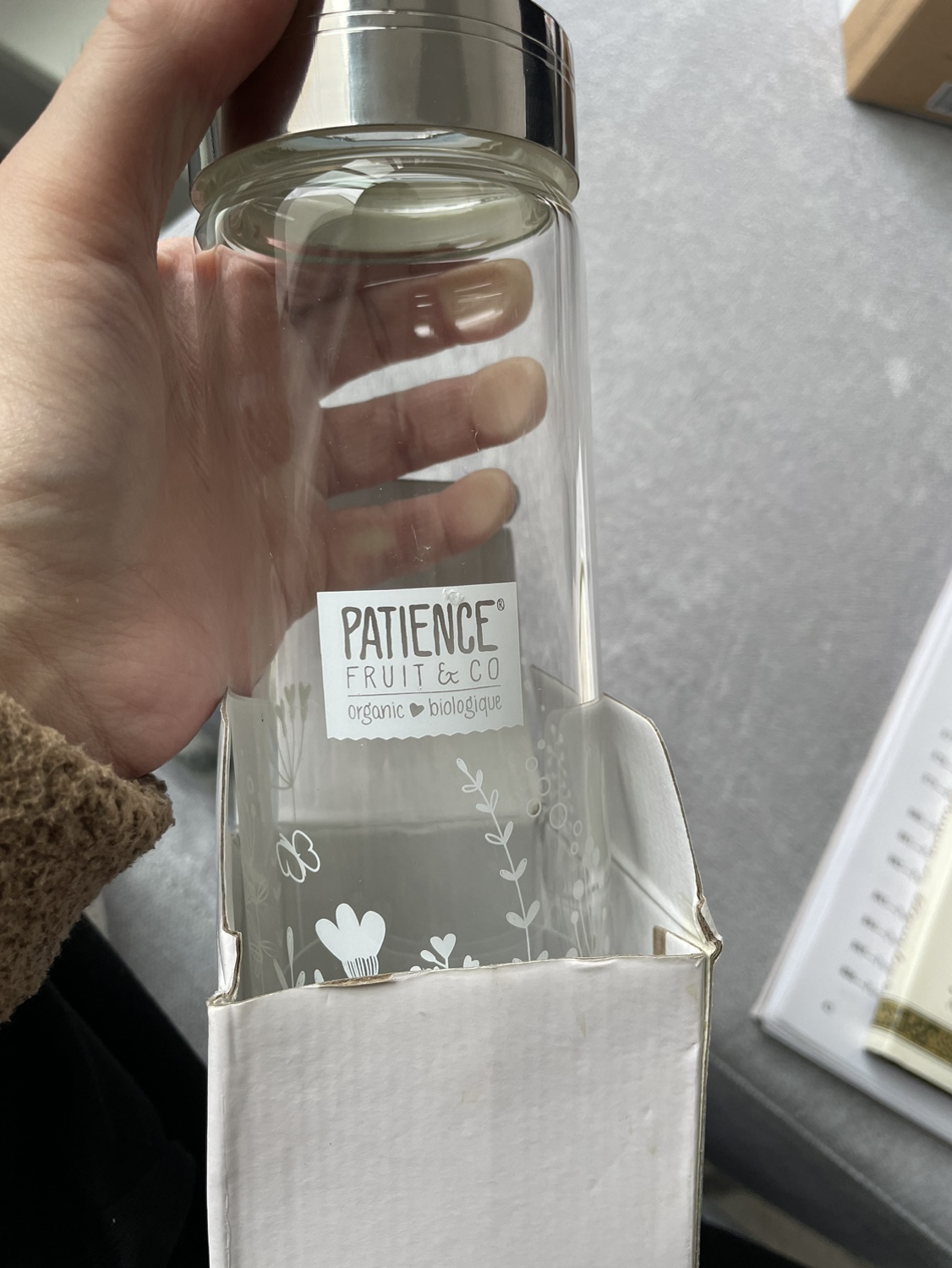 Glass water bottle image indicator(2)