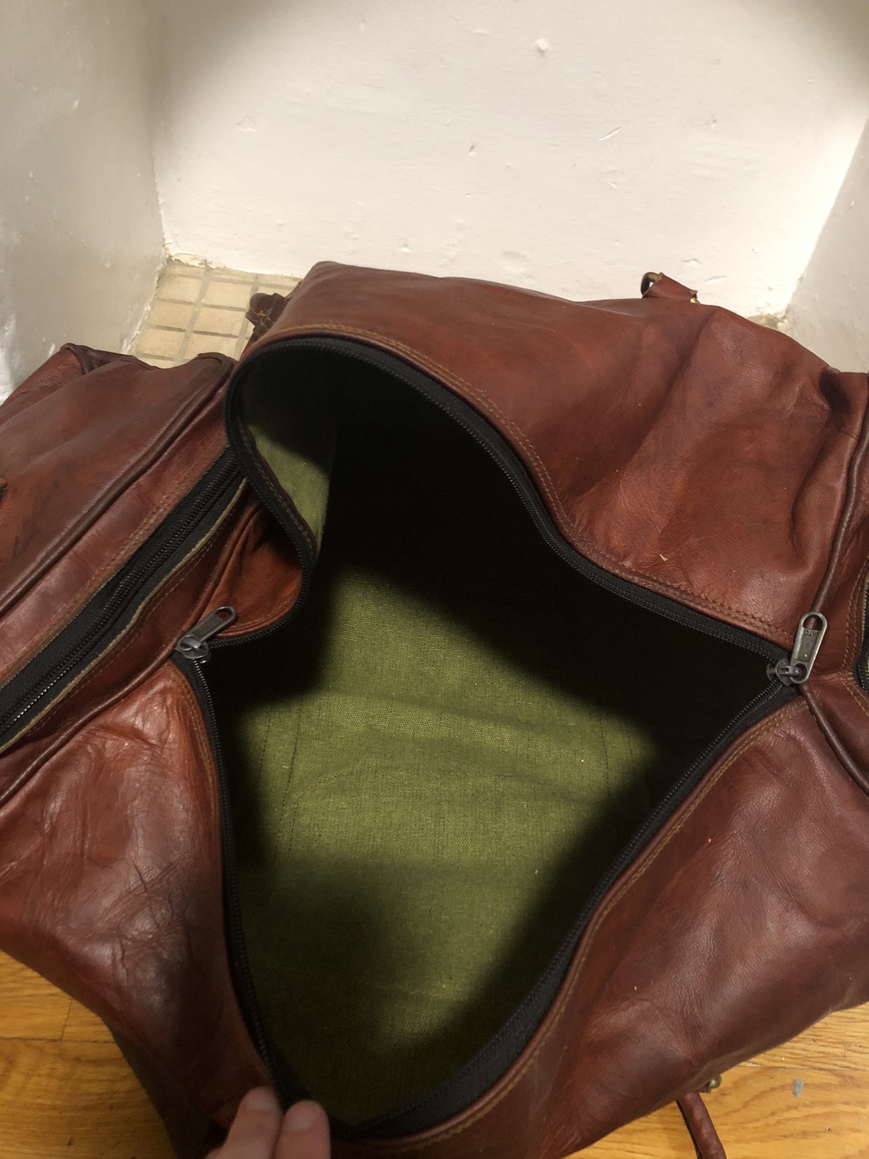 Genuine Leather Overnight Bag - photo 4