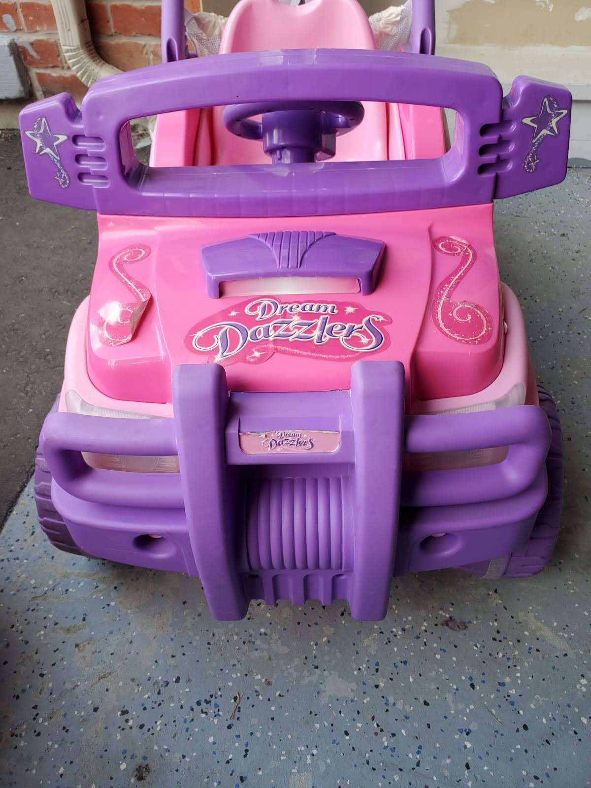 Electrically powered Ride for the young