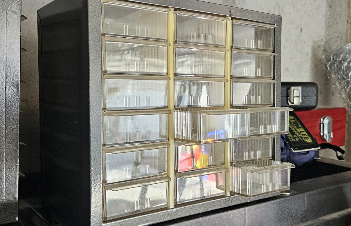 metal organizer for small items
