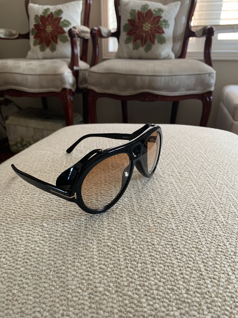 Tom Ford(Authentic) Sunglasses. thumbnail
