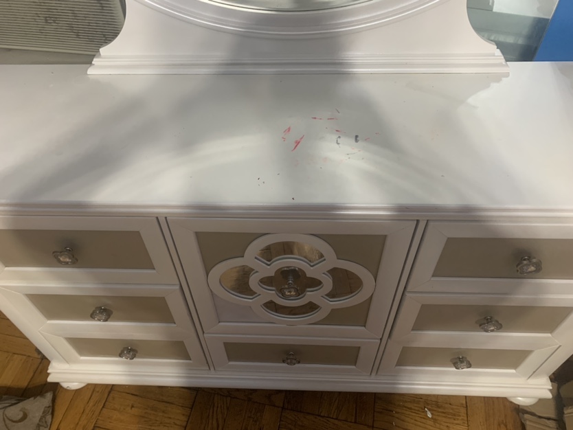 Raymour & Flanigan Dresser - photo 2