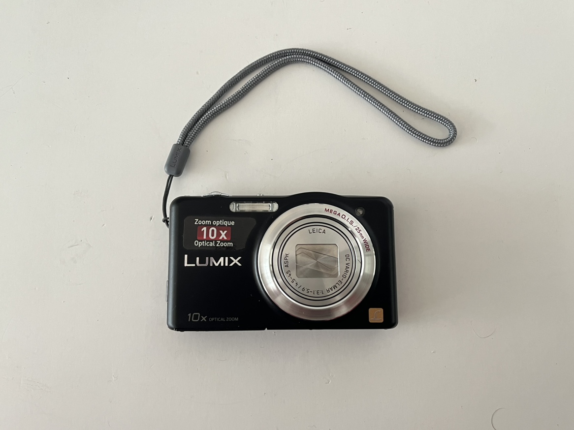 📷 Panasonic Lumix DMC-SZ1 16.1 MP Digital Camera 📷