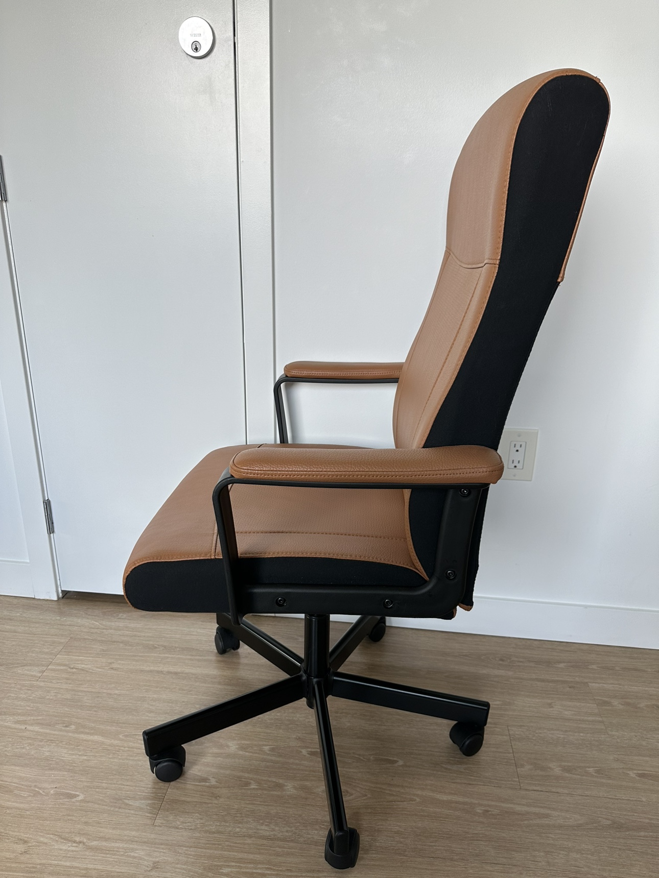 Desk chair - photo 2