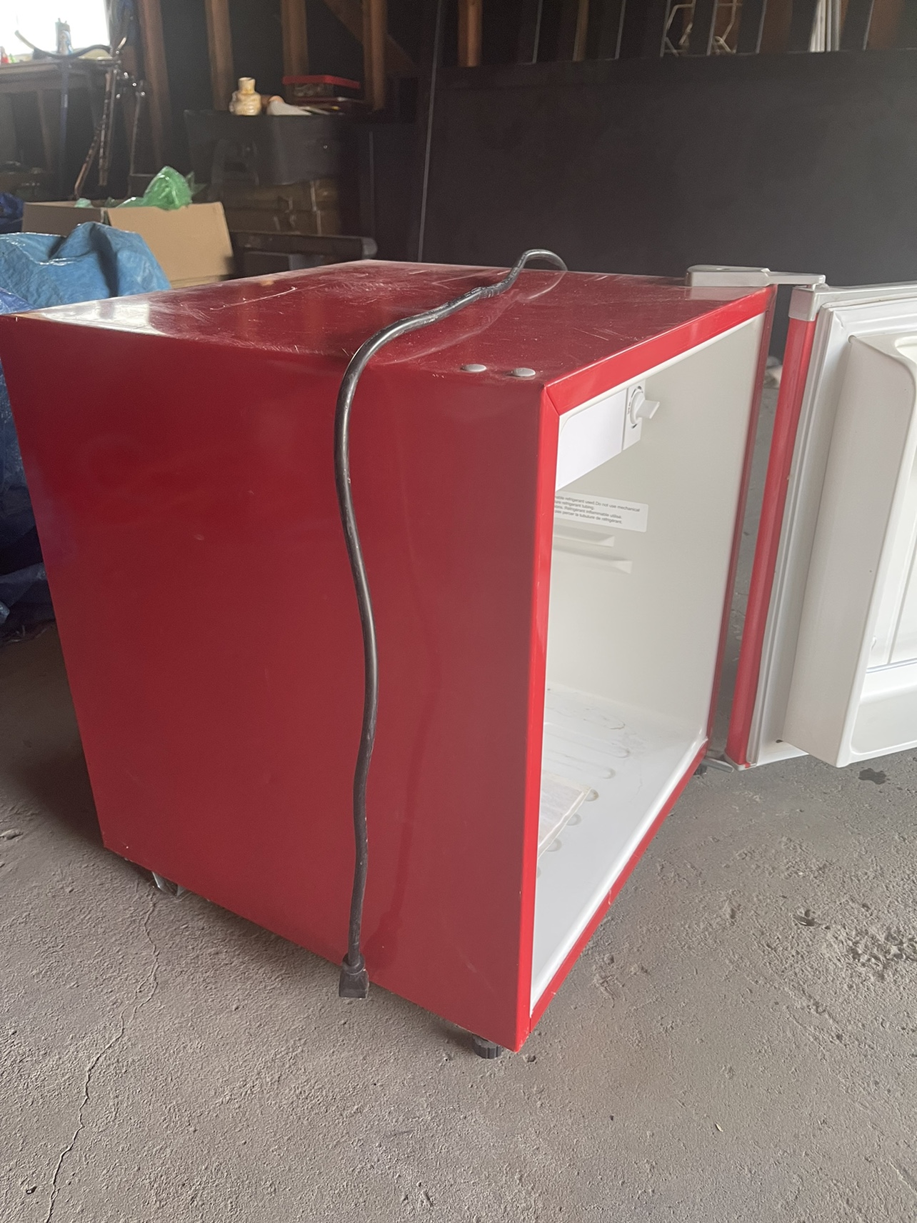 RCA Mini Fridge - photo 4