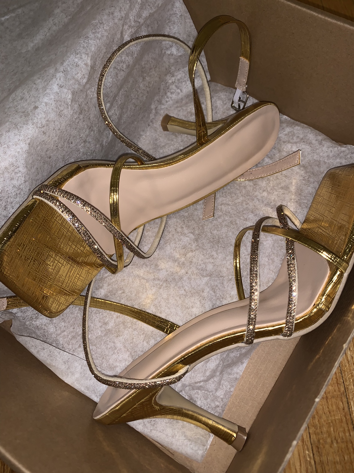 Brand New Gold High Heels image indicator(2)