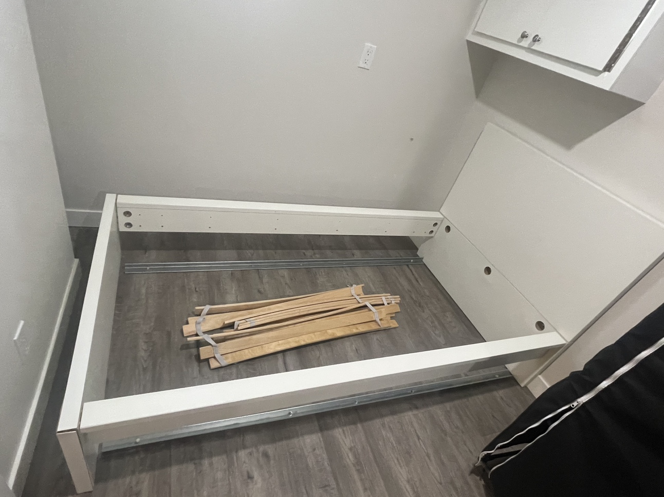 Twin bed frame