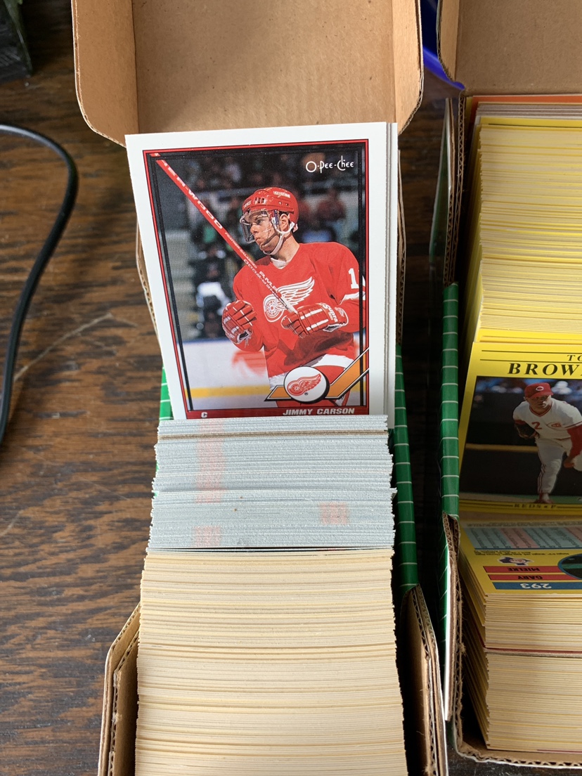 Baseball and hockey cards . Three boxes full. Collection image indicator(4)