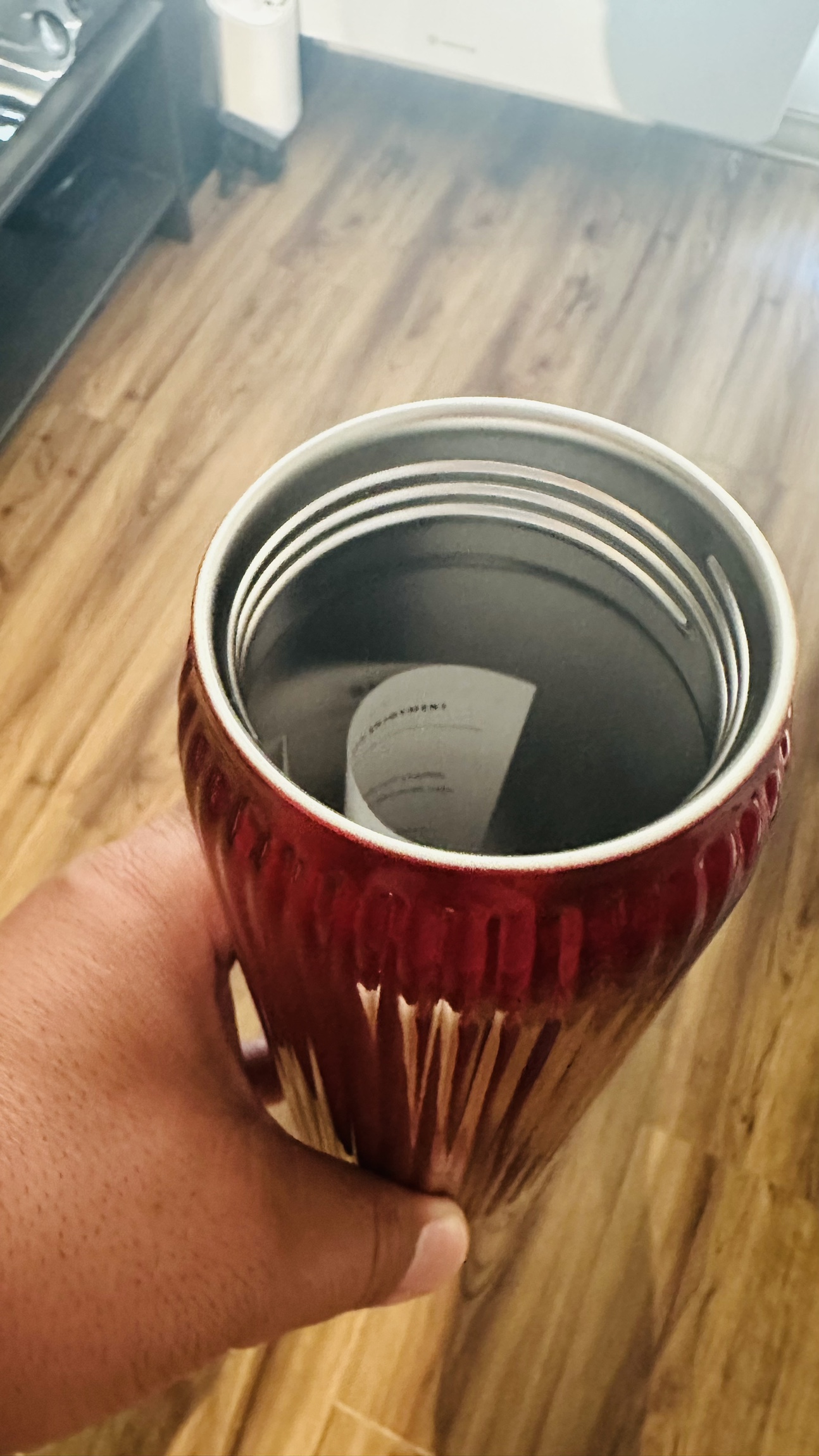 Red Starbucks tumbler image indicator(3)