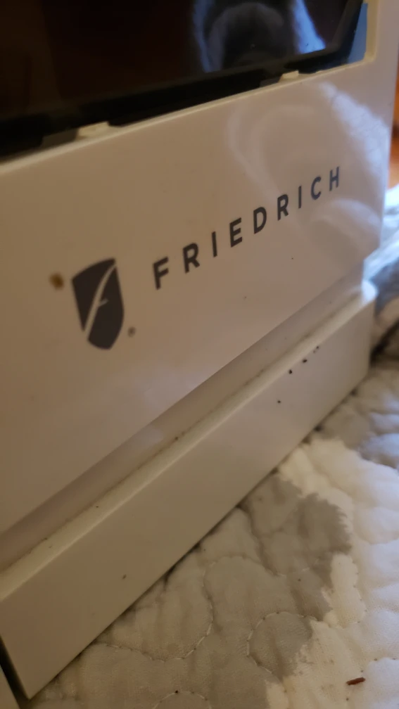 OBO! Friedrich 6000 BTU Window Air Conditioner + bonus item - photo 3