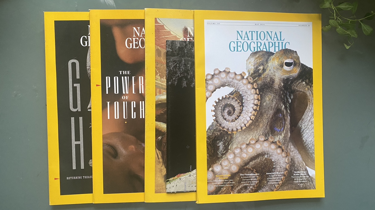 *UNREAD* National Geographic Magazine image indicator(3)