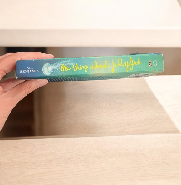 The Thing About Jellyfish (National Book Award Finalist) 2015 image indicator(3)