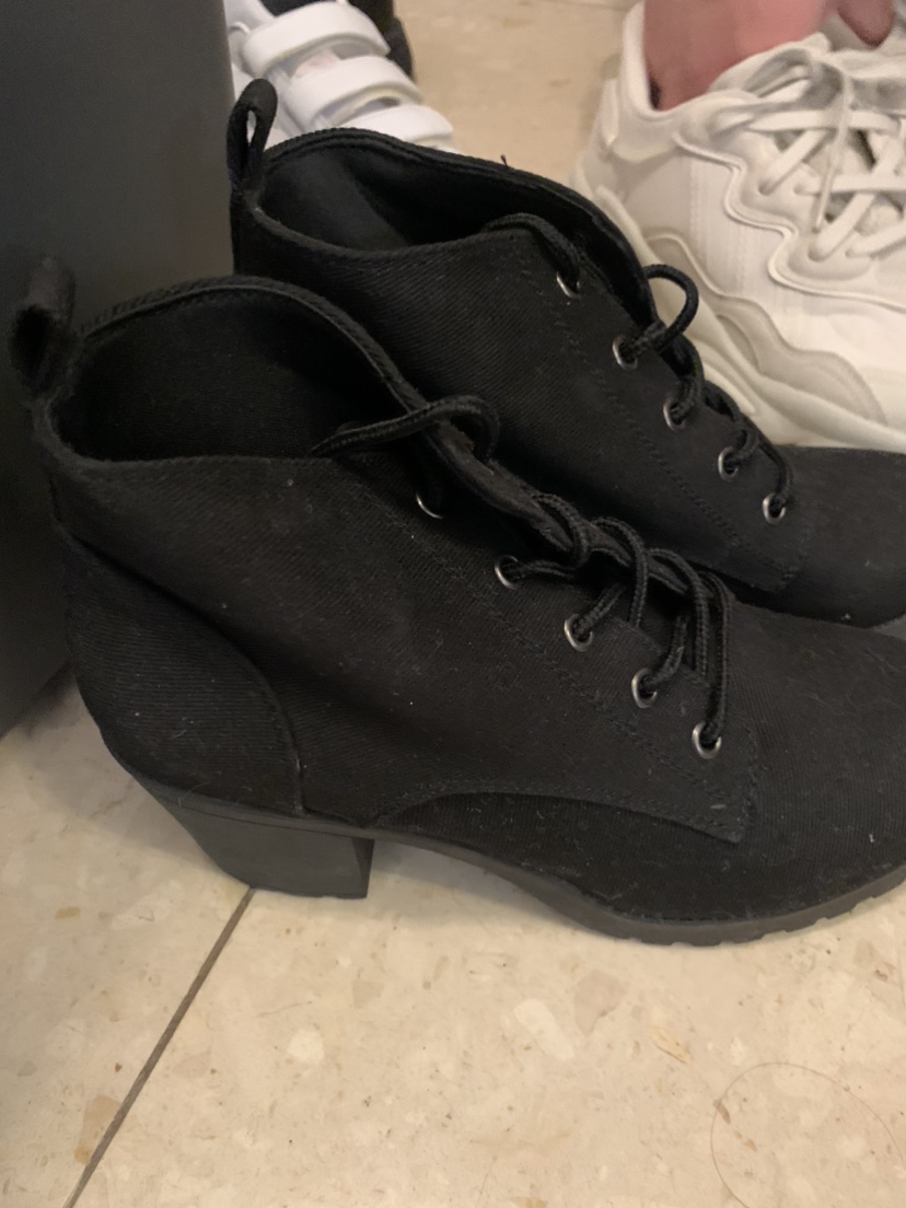 Shoes (call it spring)