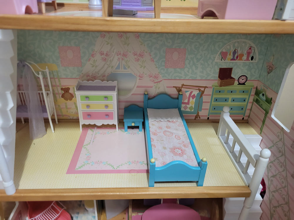 barbie house & pool image indicator(3)