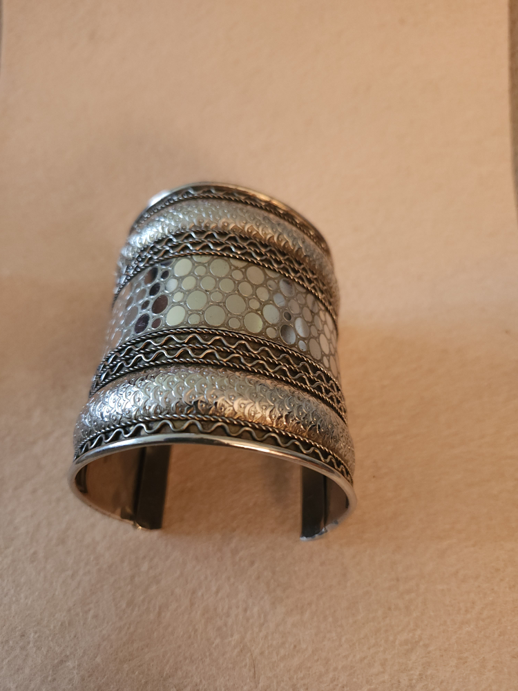 Vintage Silver Cara New York Cuff image indicator(5)