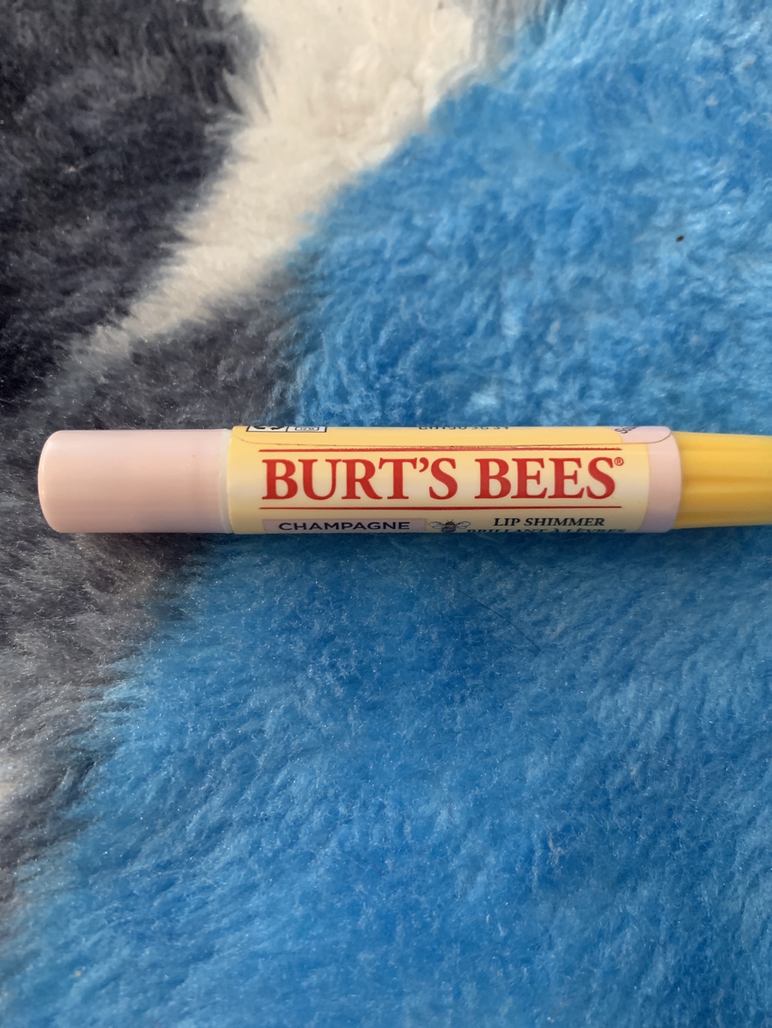 Burt’s Bees shimmer lip treatment image indicator(2)