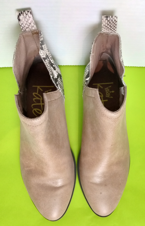 KATE & MEL ankle booties. Size 7 image indicator(4)