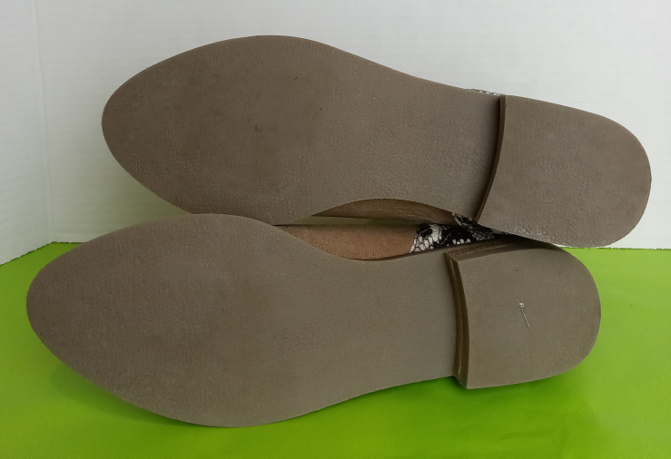 KATE & MEL ankle booties. Size 7 image indicator(5)