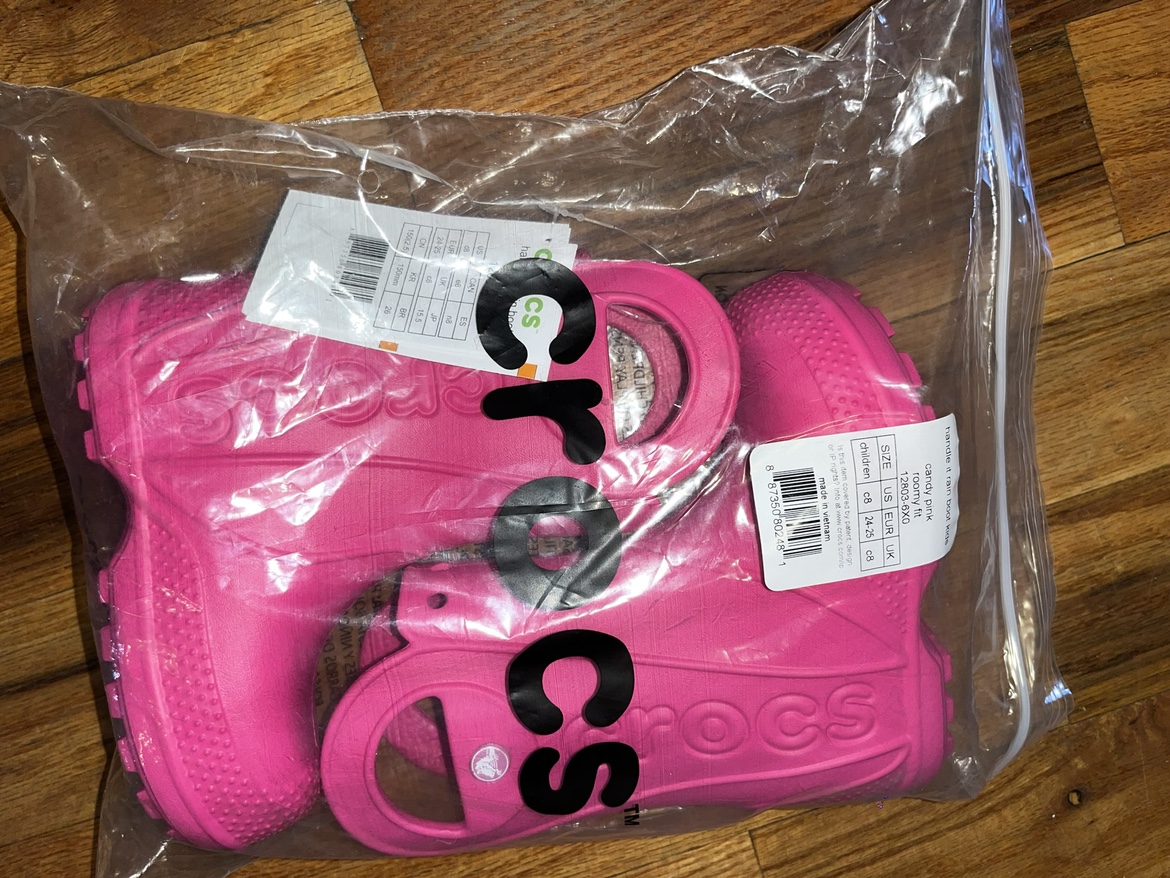 Kids Pink rain boot crocs