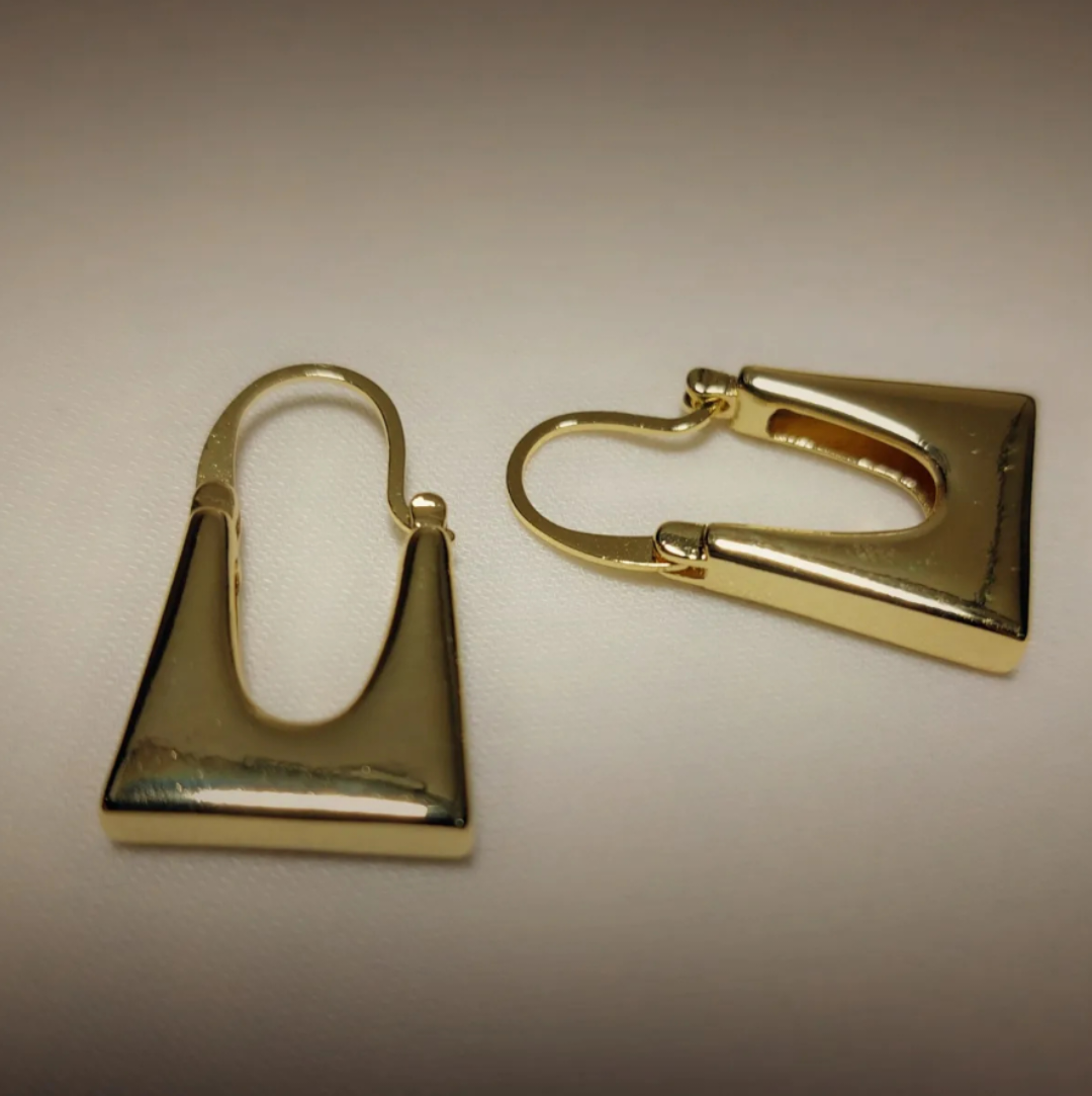 Gold plated Earrings image indicator(4)