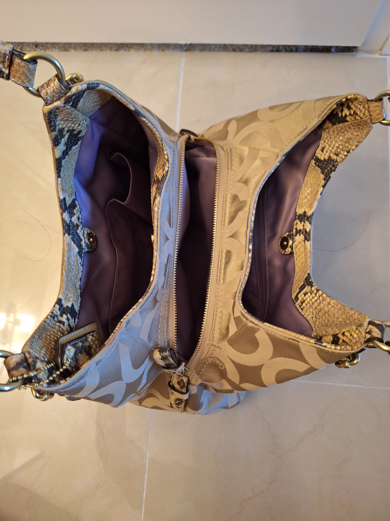 Coach Bag (Maddison Maggie Purse) in signature texture image indicator(5)