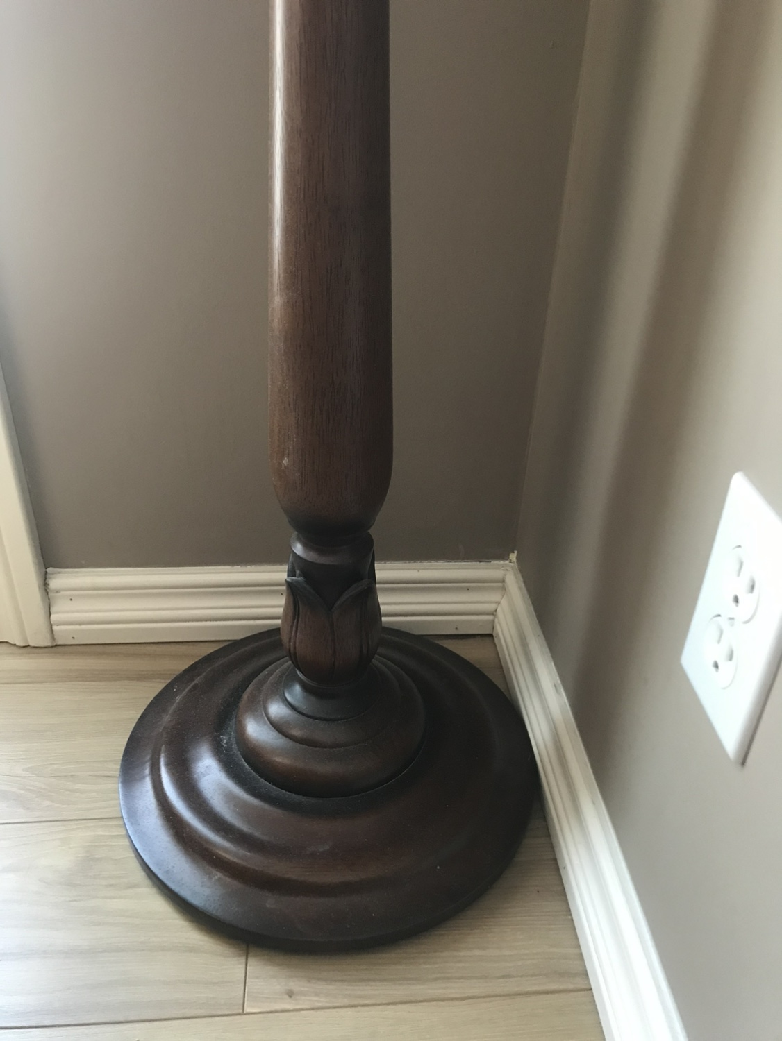 Plant stand - photo 3