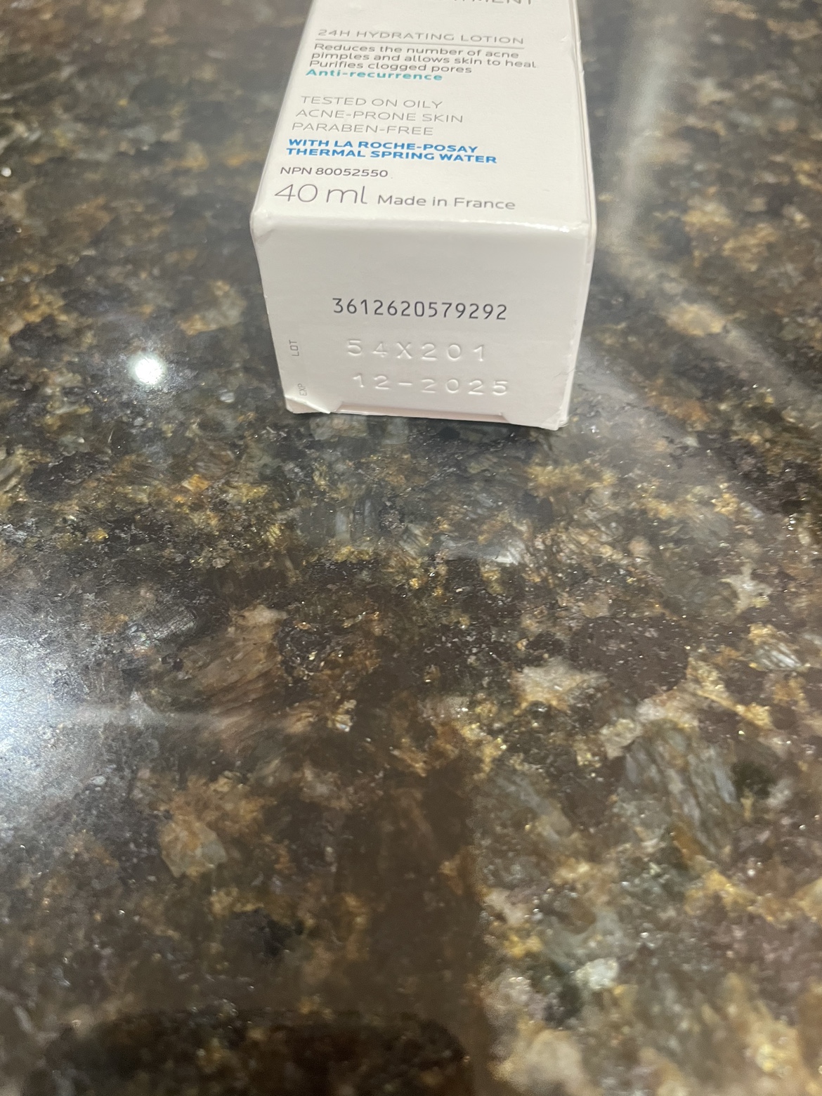 LA ROCHE-POSAY  acne treatment image indicator(6)