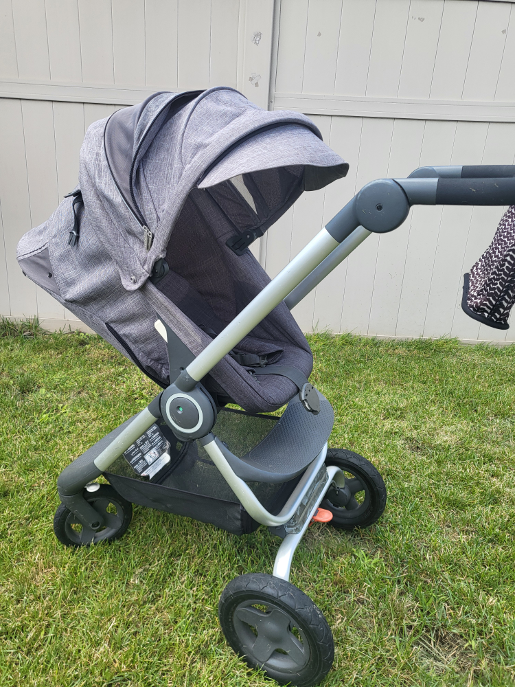 stroller (stokke)