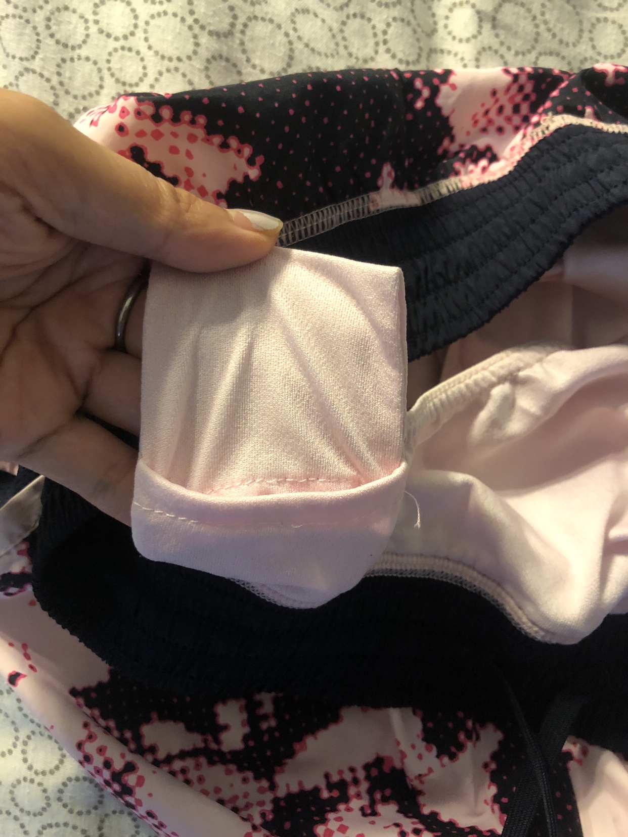 Running shorts image indicator(5)