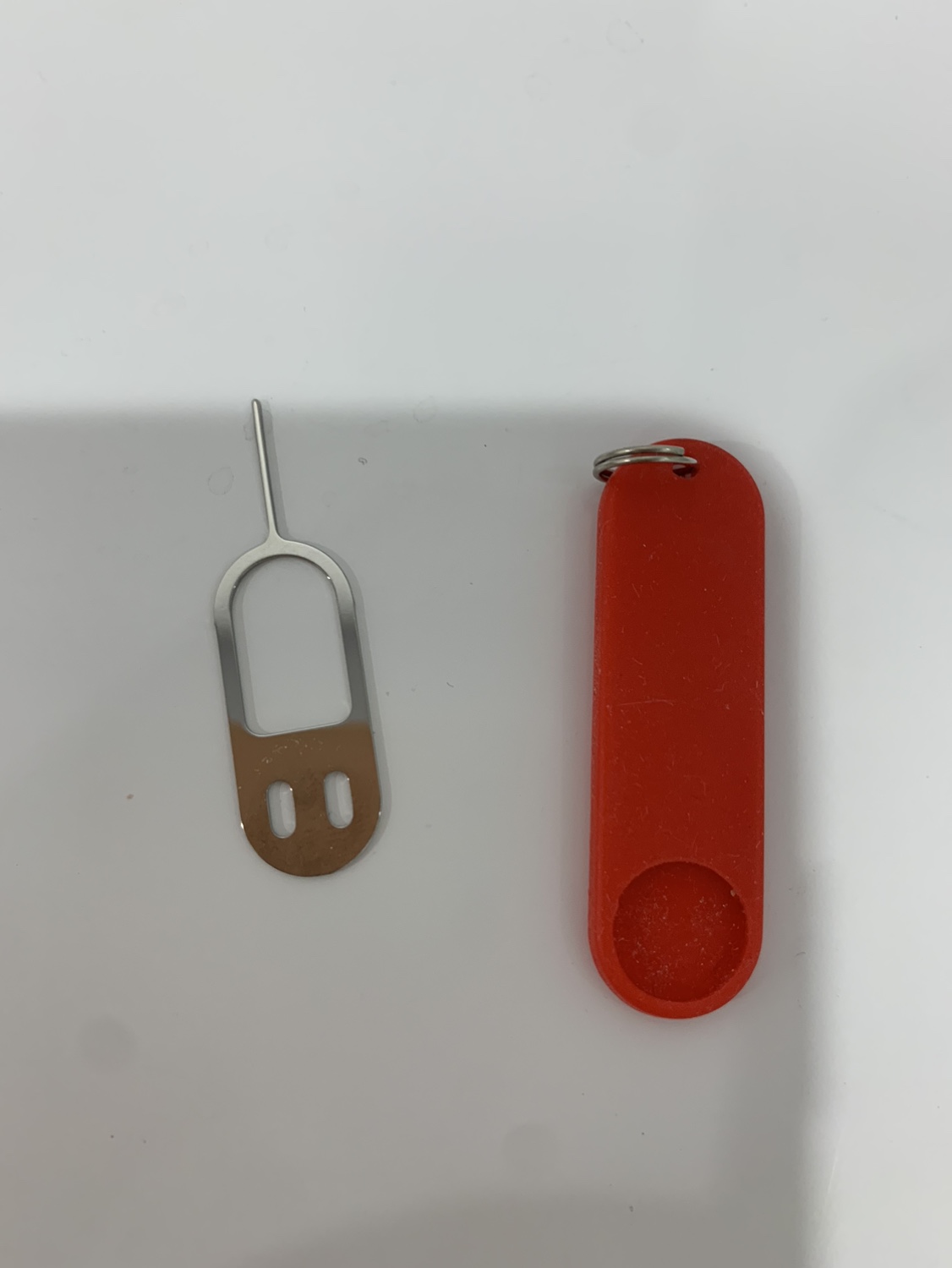SIM Card Ejector Keychain #freecycle - photo 2