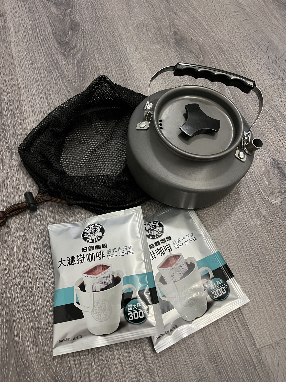 1.1 l ultralight camp kettle + 2 coffee bags thumbnail