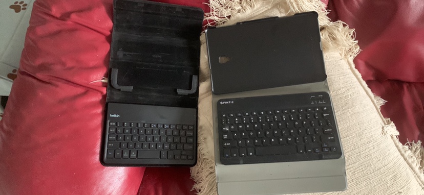 Keyboards with case image indicator(2)