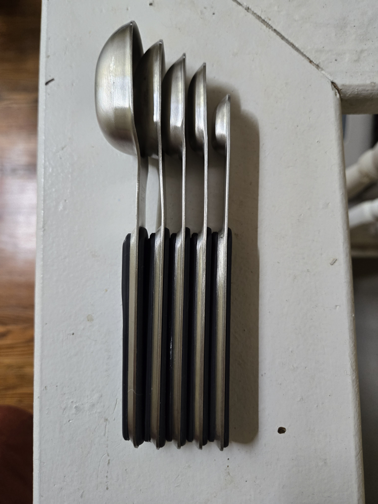 A set of measuring spoons - photo 2