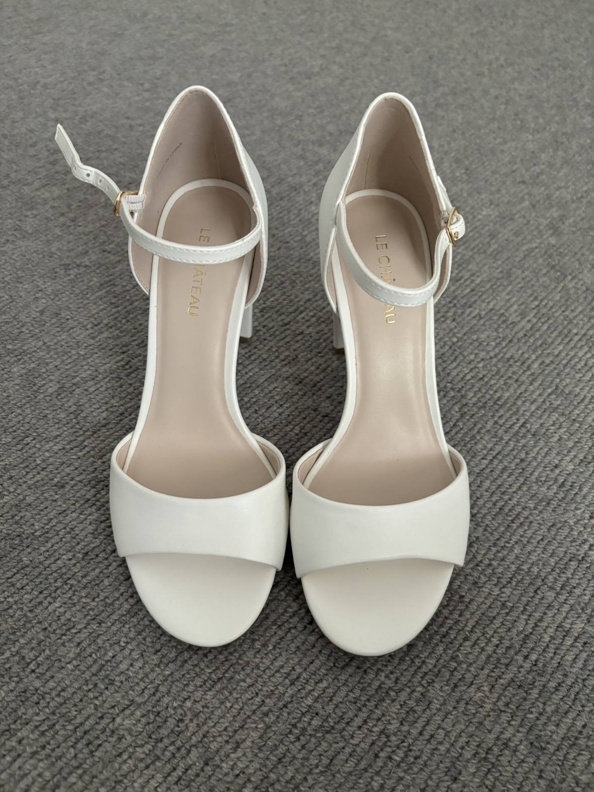 #freecycle high heels - never been worn size 6