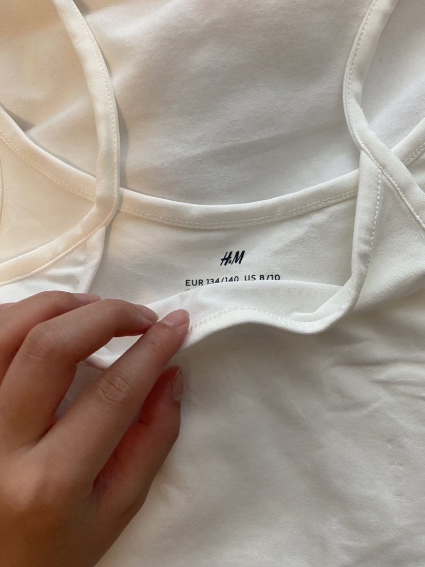 H&M fitted soft tanks image indicator(2)
