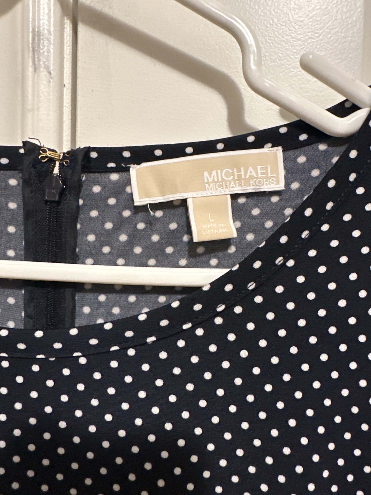 Beautiful dark blue polka dot dress(Michael kors) image indicator(2)
