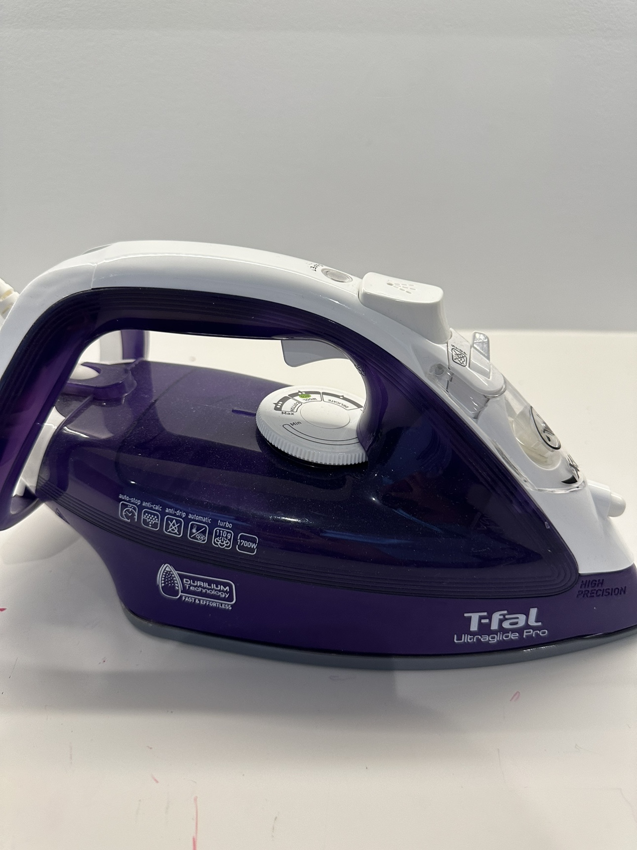 T-Fal 1700W ULTRAGLIDE Pro Steam Iron - photo 3