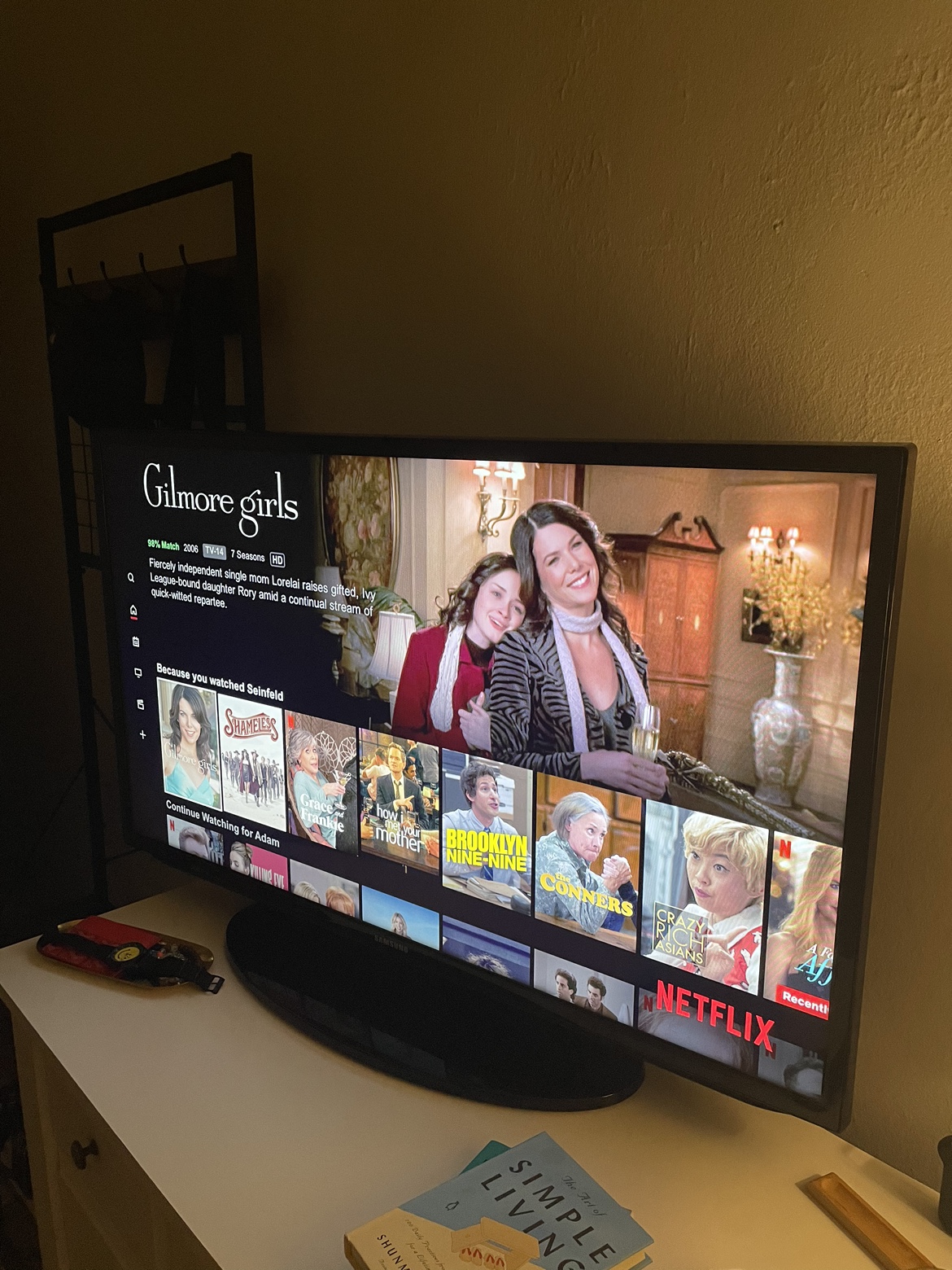 Samsung 42” Smart TV - photo 2