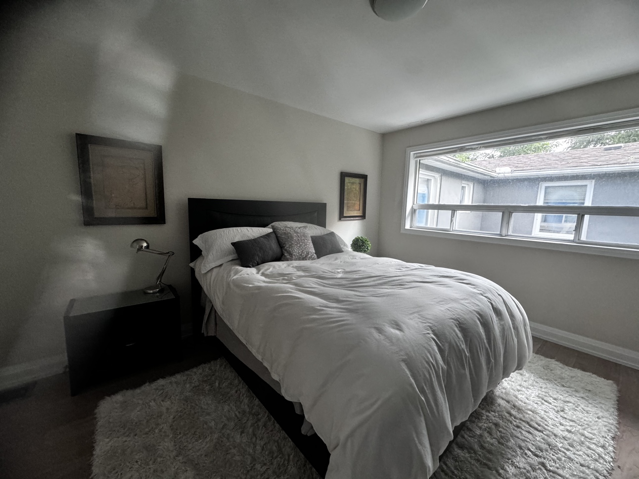 Beautiful Brown bed set with headboard, frame and night tables - photo 2