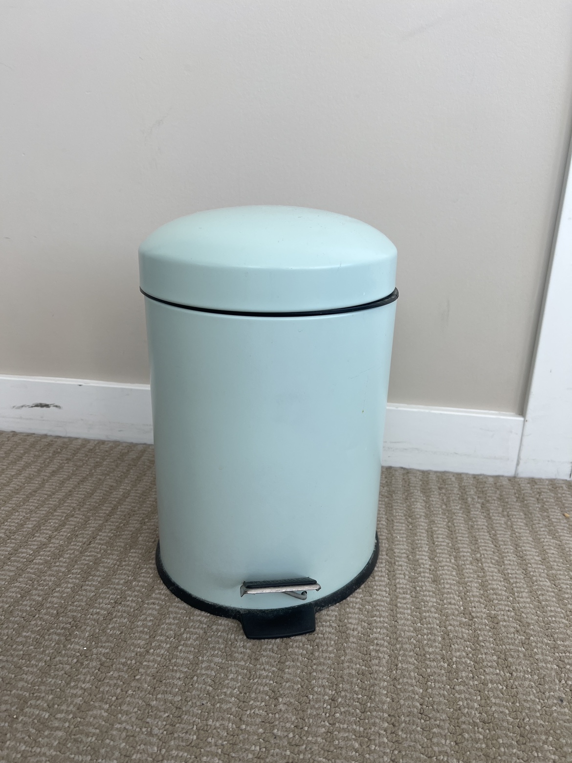 Trash can ⚽️ thumbnail