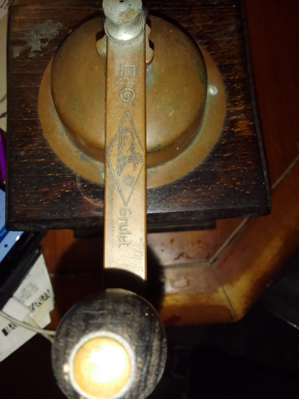 Pepper grinder