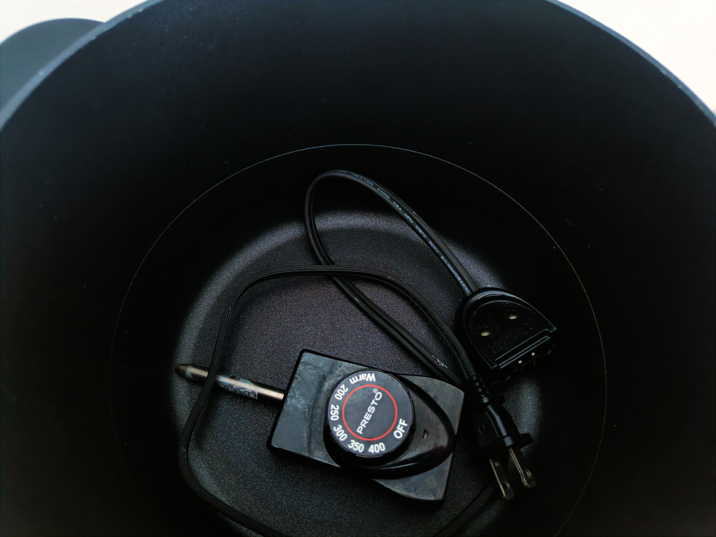 Presto Electric Kitchen Kettle multi-cooker/fryer image indicator(3)