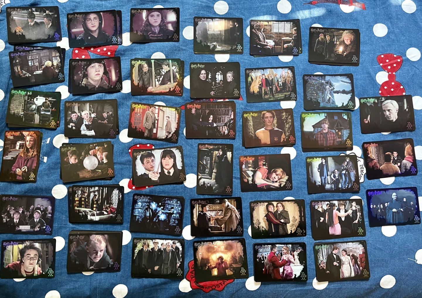 Harry Potter & Fantastic Beasts Collectable Treading Cards image indicator(2)