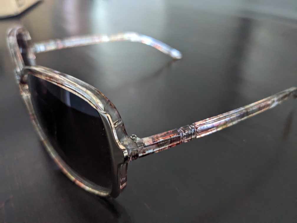 Sunglasses ⚽ image indicator(2)