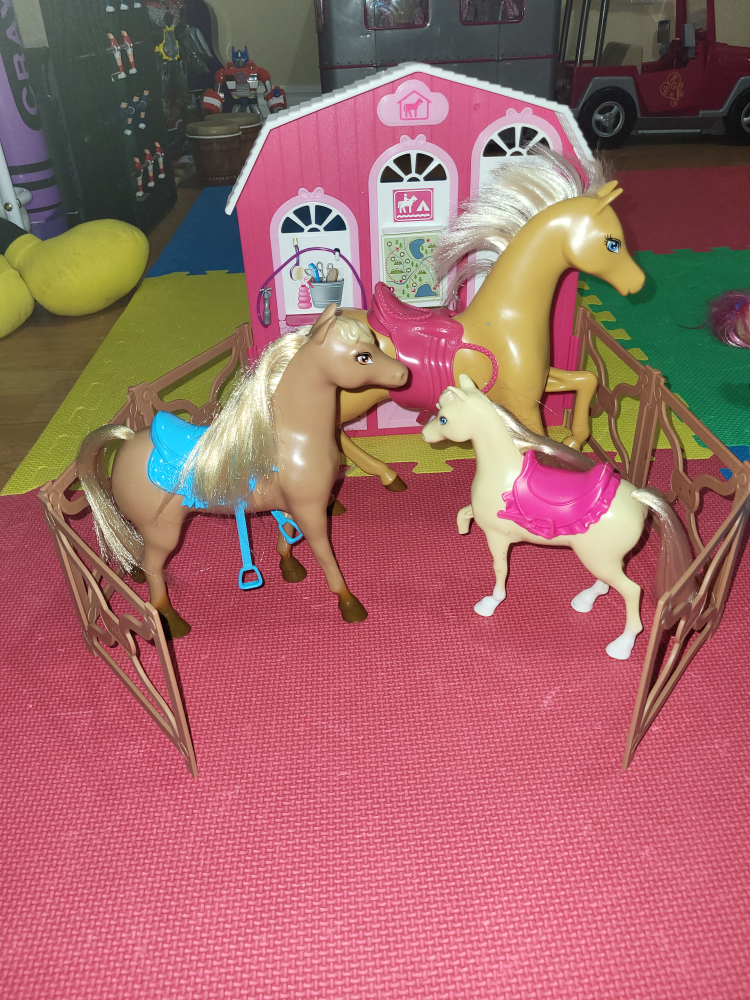 barbie horses and stable thumbnail