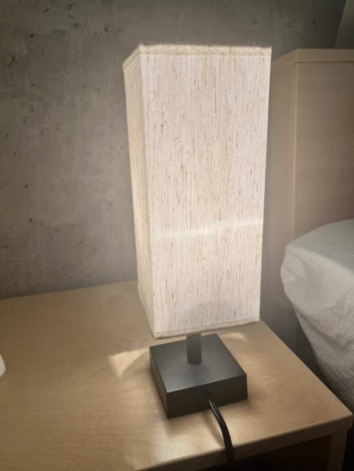 Bedside lamp image indicator(2)