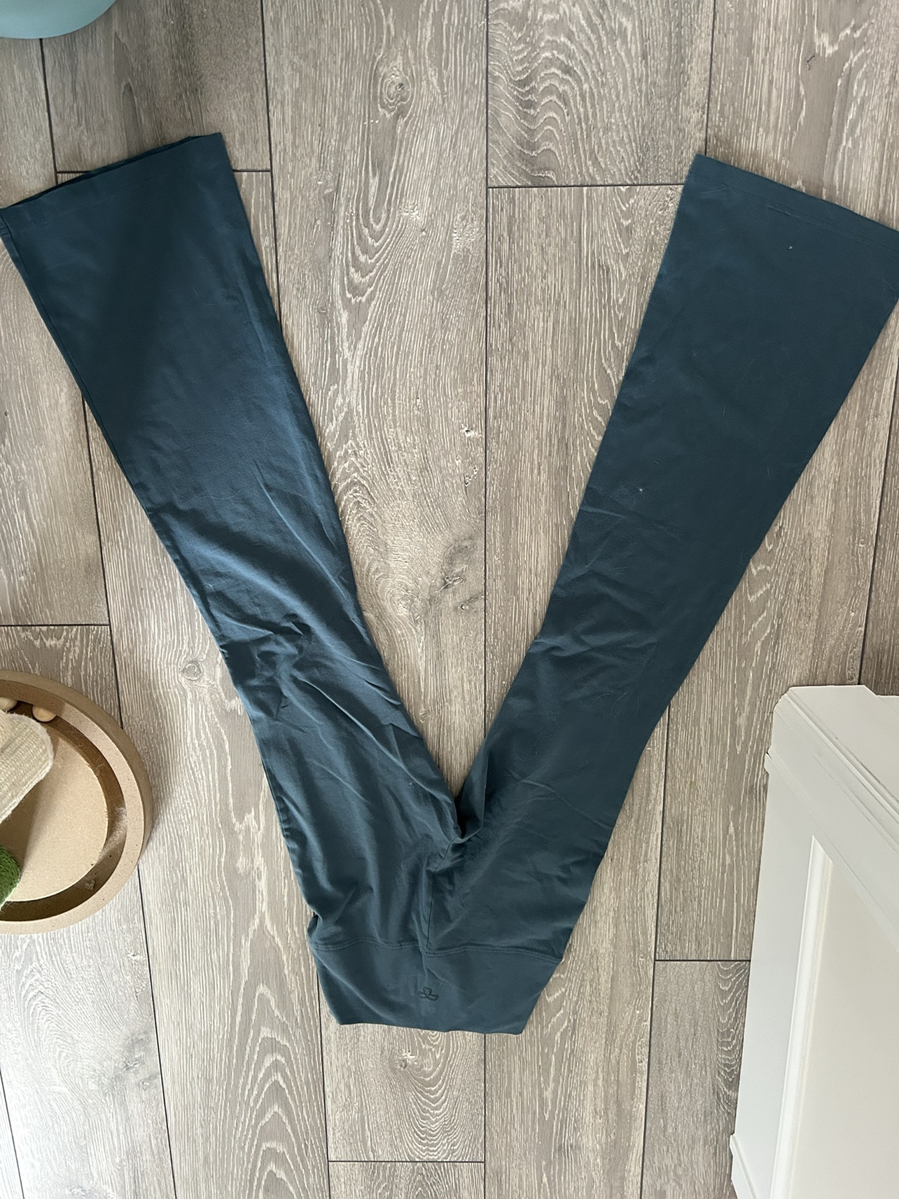 Lululemon flared leggings