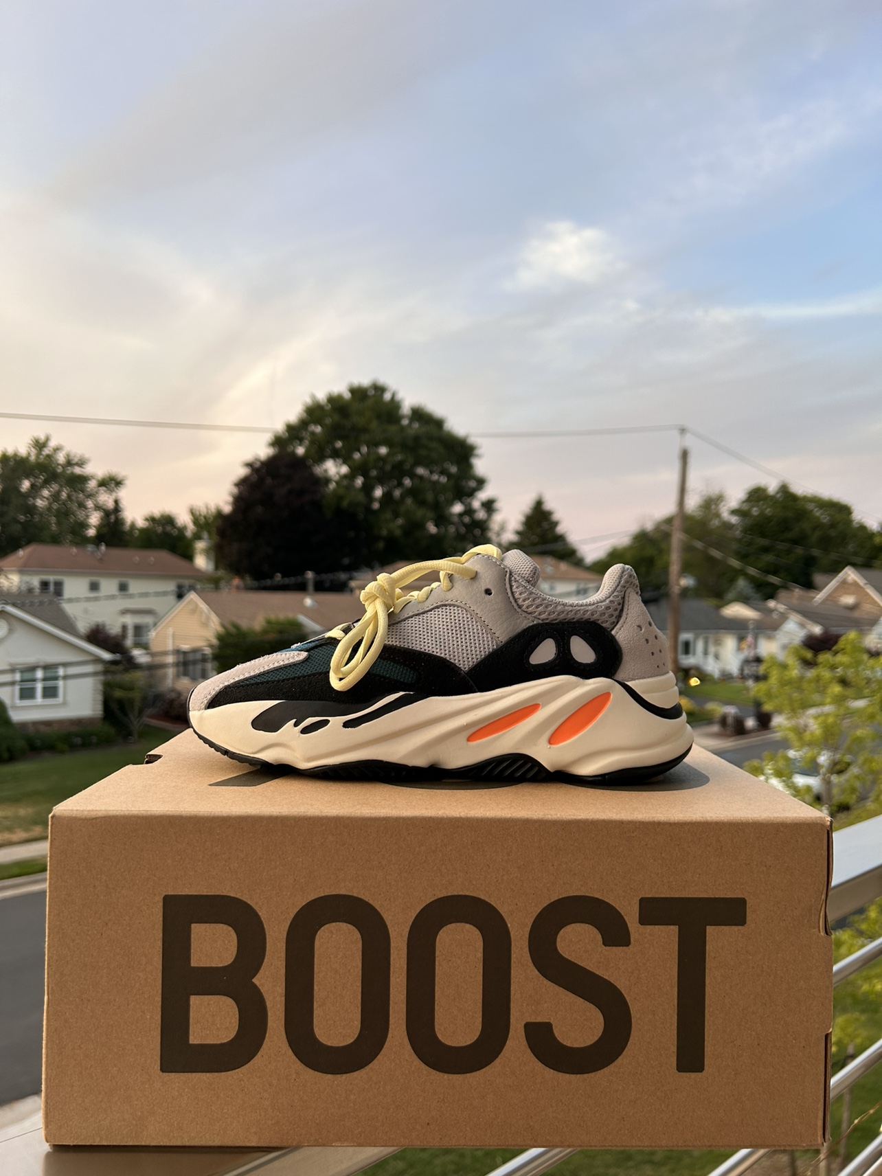 Yeezy 700 Waverunner